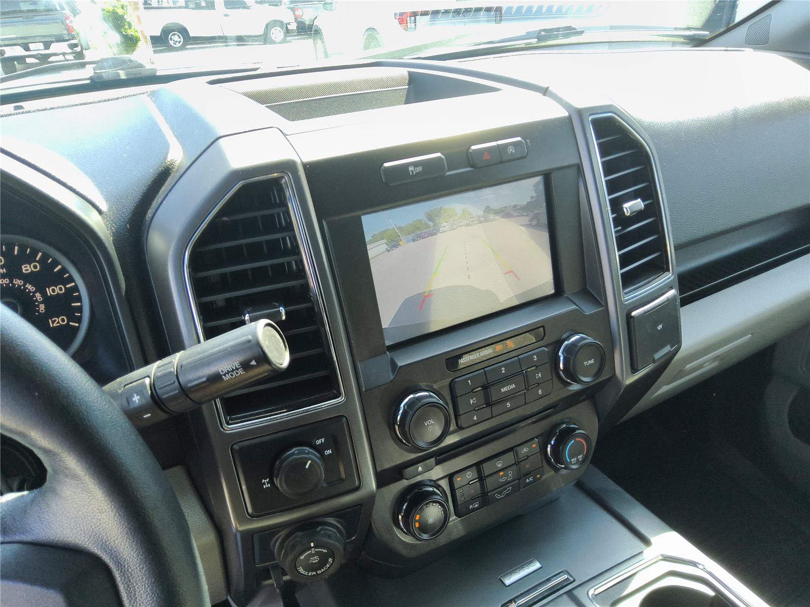 Used 2018 Ford F150 XLT w/ Equipment Group 302A Luxury RWD image 18