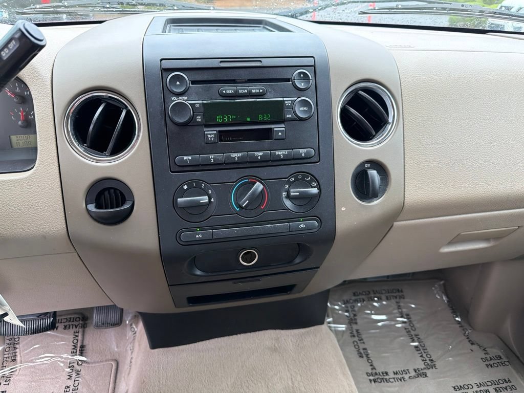 Used 2004 Ford F150 XLT RWD image 2