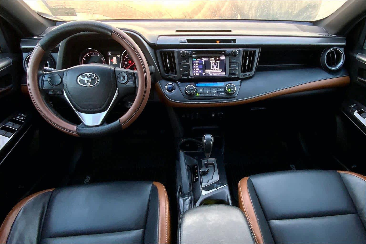 Used 2016 Toyota RAV4 SE AWD/4WD image 15