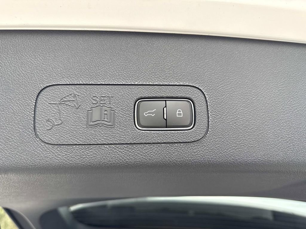 New 2025 Lincoln Aviator Reserve image 12