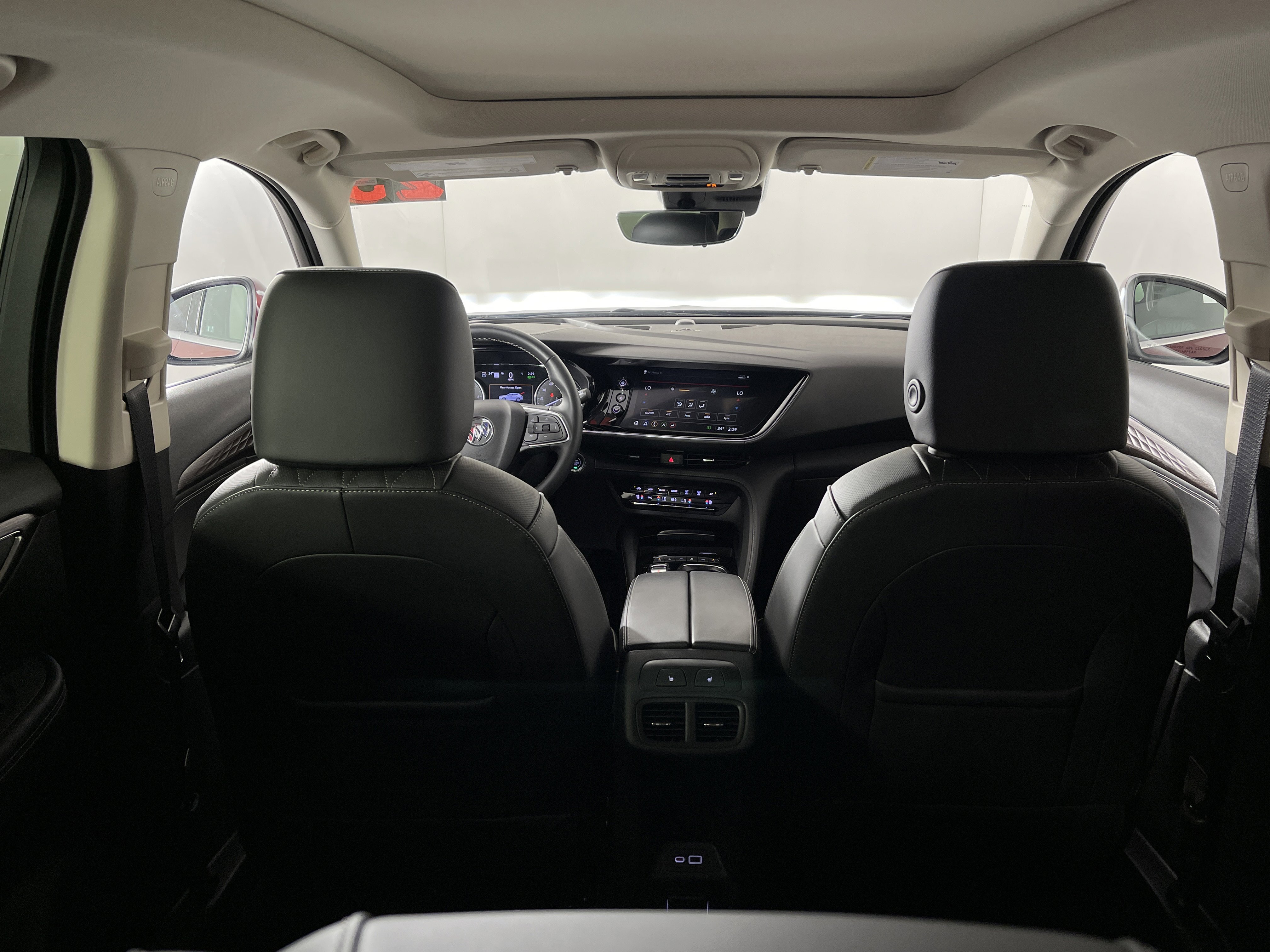 Used 2023 Buick Envision Avenir image 16