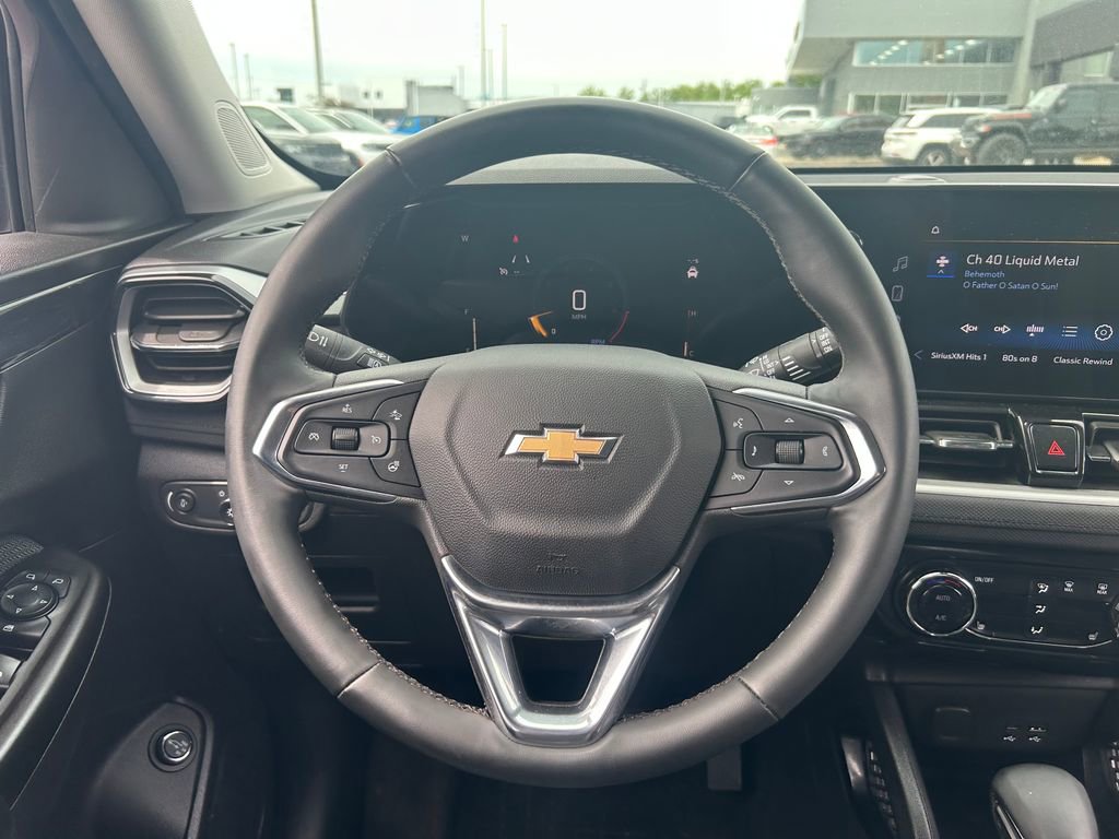 Used 2024 Chevrolet TrailBlazer LT w/ Convenience Package AWD/4WD image 10