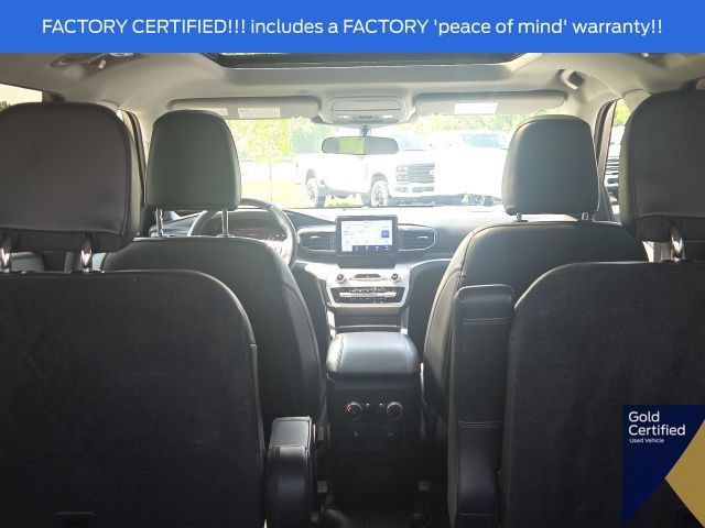 Used 2024 Ford Explorer XLT w/ Equipment Group 202A AWD/4WD image 15