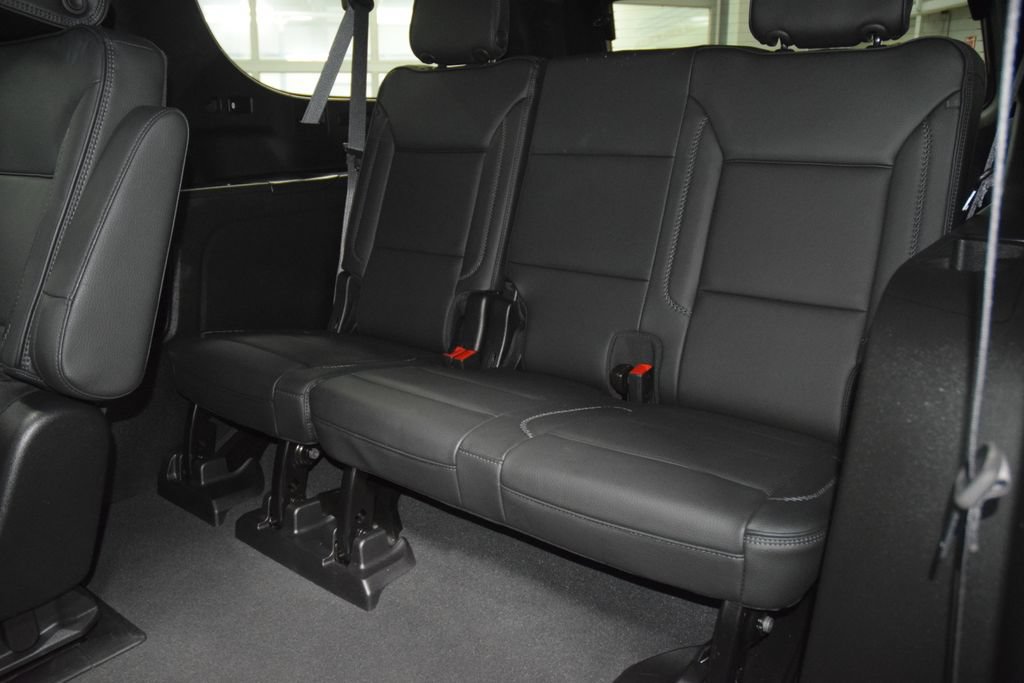 Used 2024 GMC Yukon XL Denali AWD/4WD image 45