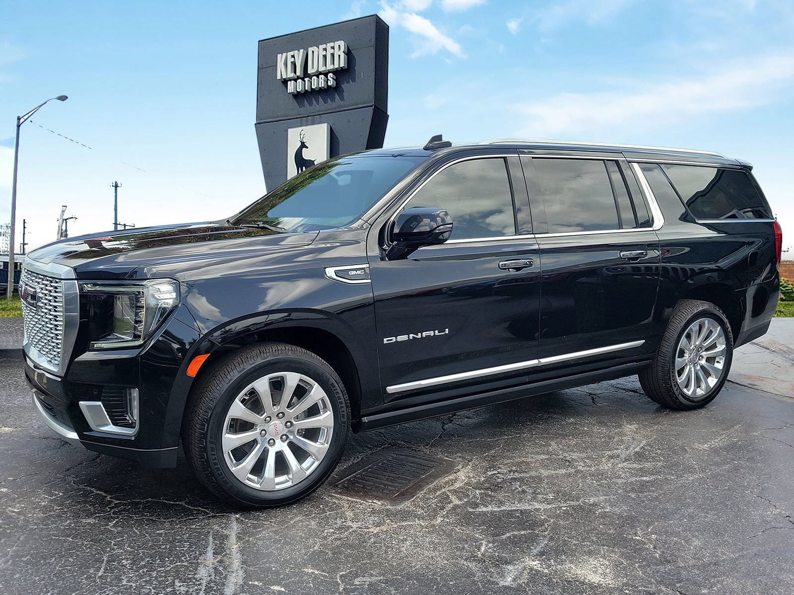 Used 2021 GMC Yukon XL Denali w/ Max Trailering Package