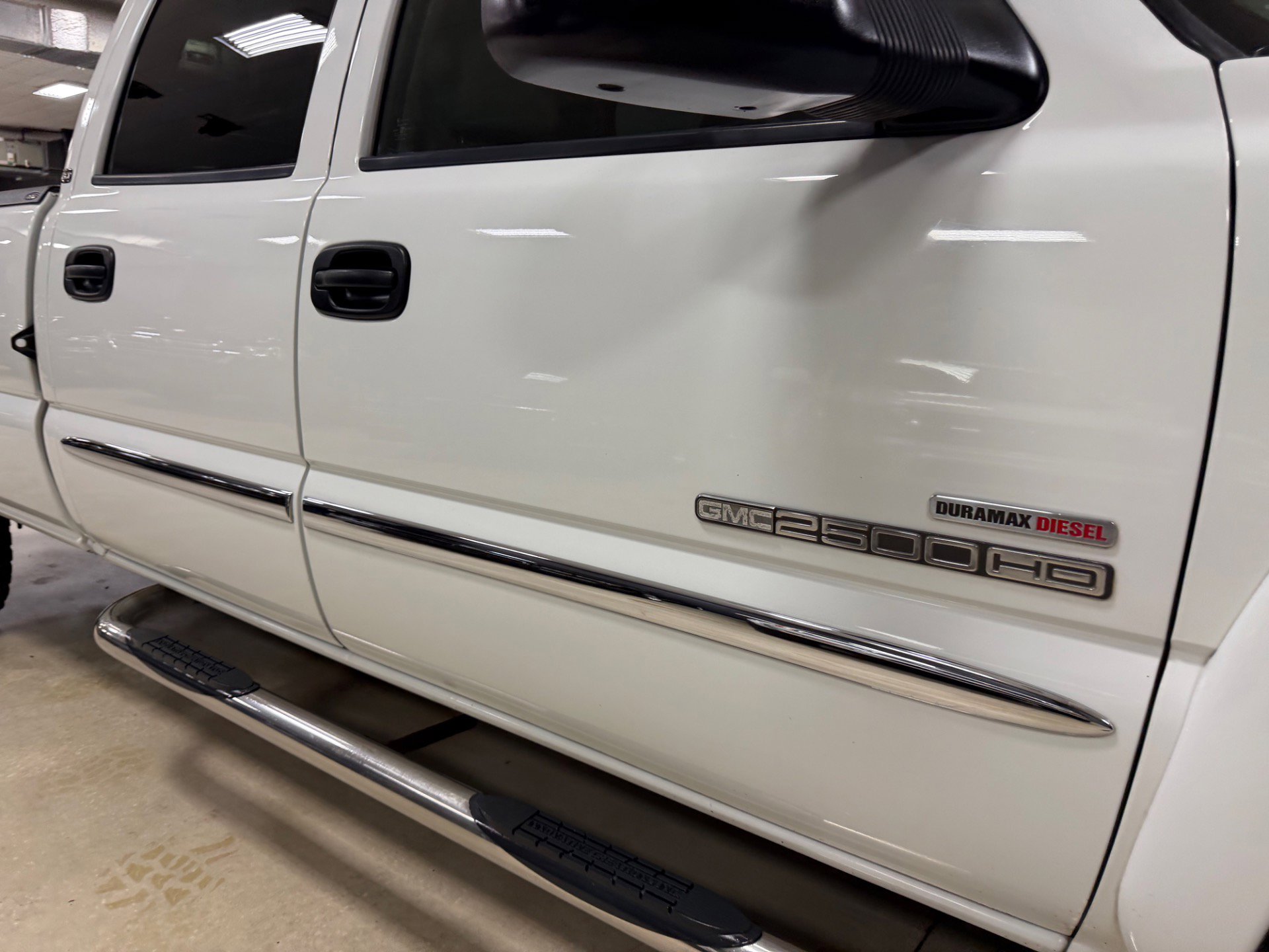Used 2004 GMC Sierra 2500 SLT w/ Heavy-Duty Power Package AWD/4WD image 14