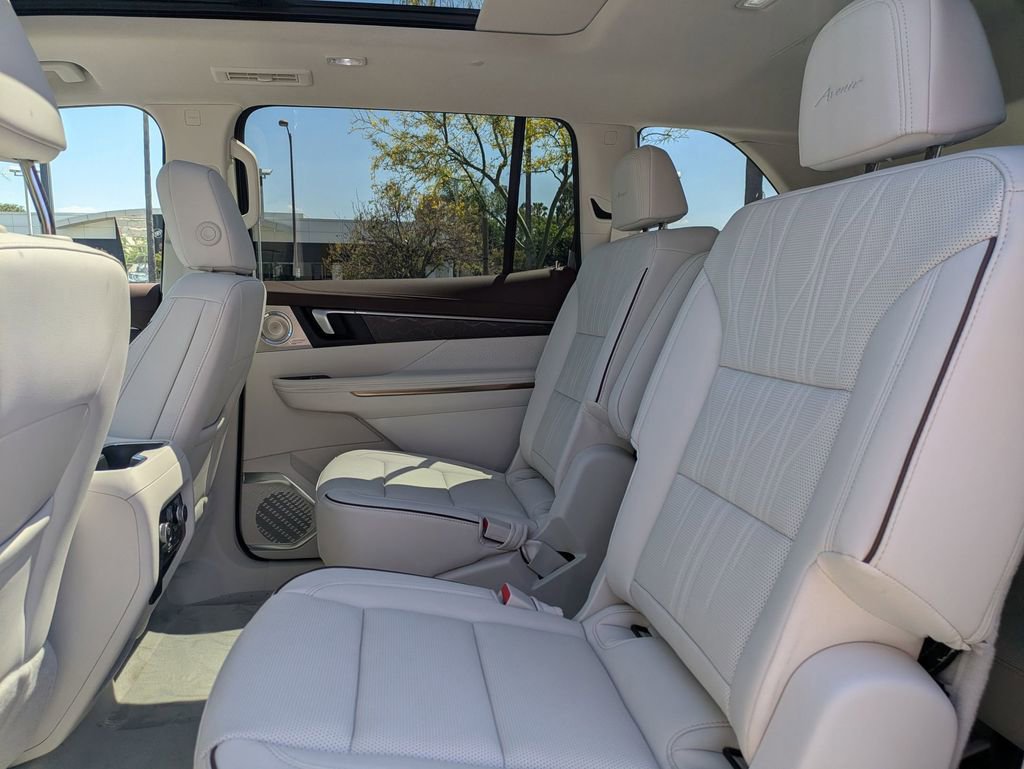 New 2026 Buick Enclave Avenir AWD/4WD image 19
