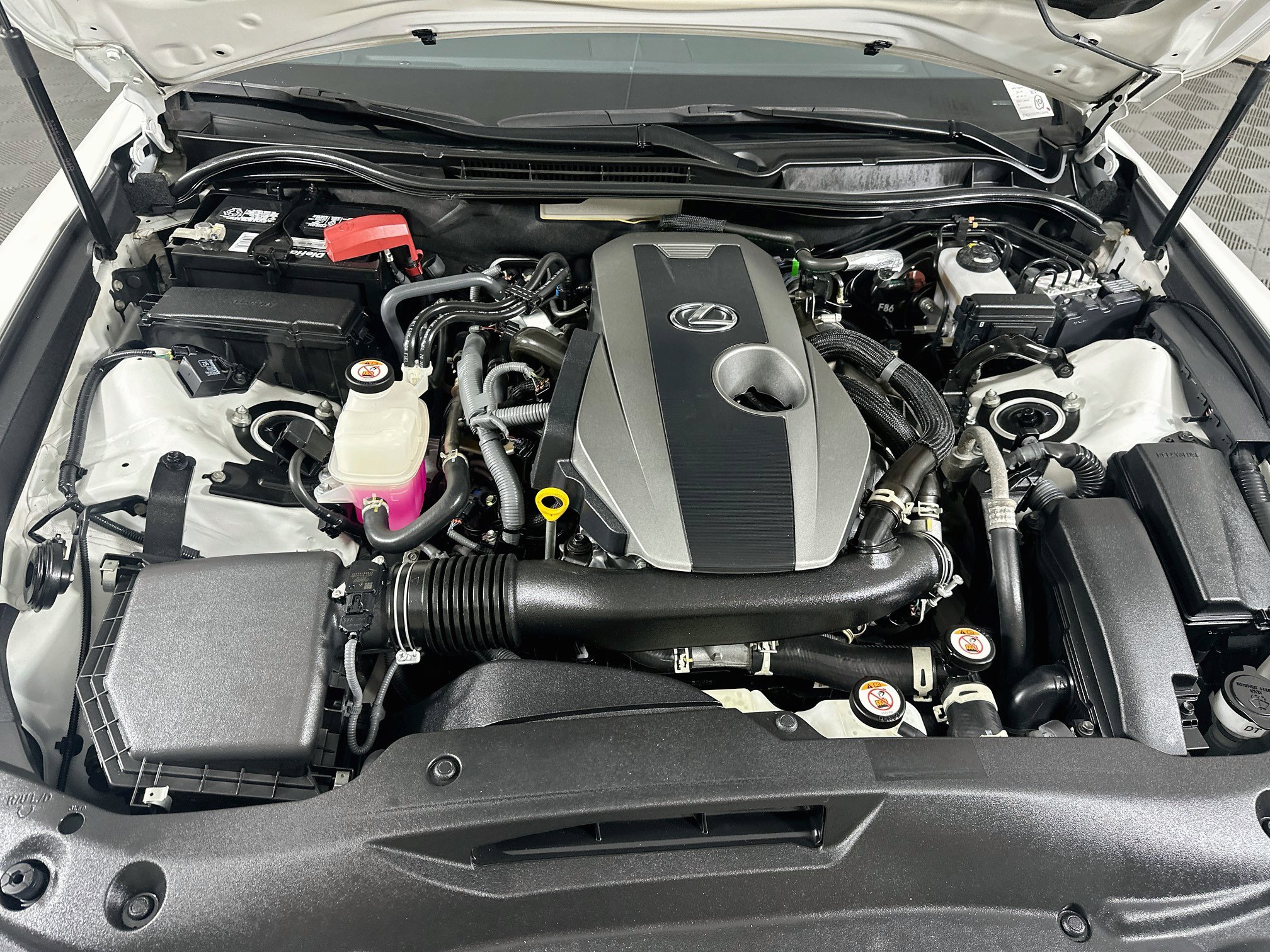 Used 2023 Lexus IS 300 w/ Comfort Package RWD image 32