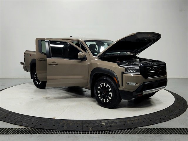 Used 2024 Nissan Frontier Pro-X image 9