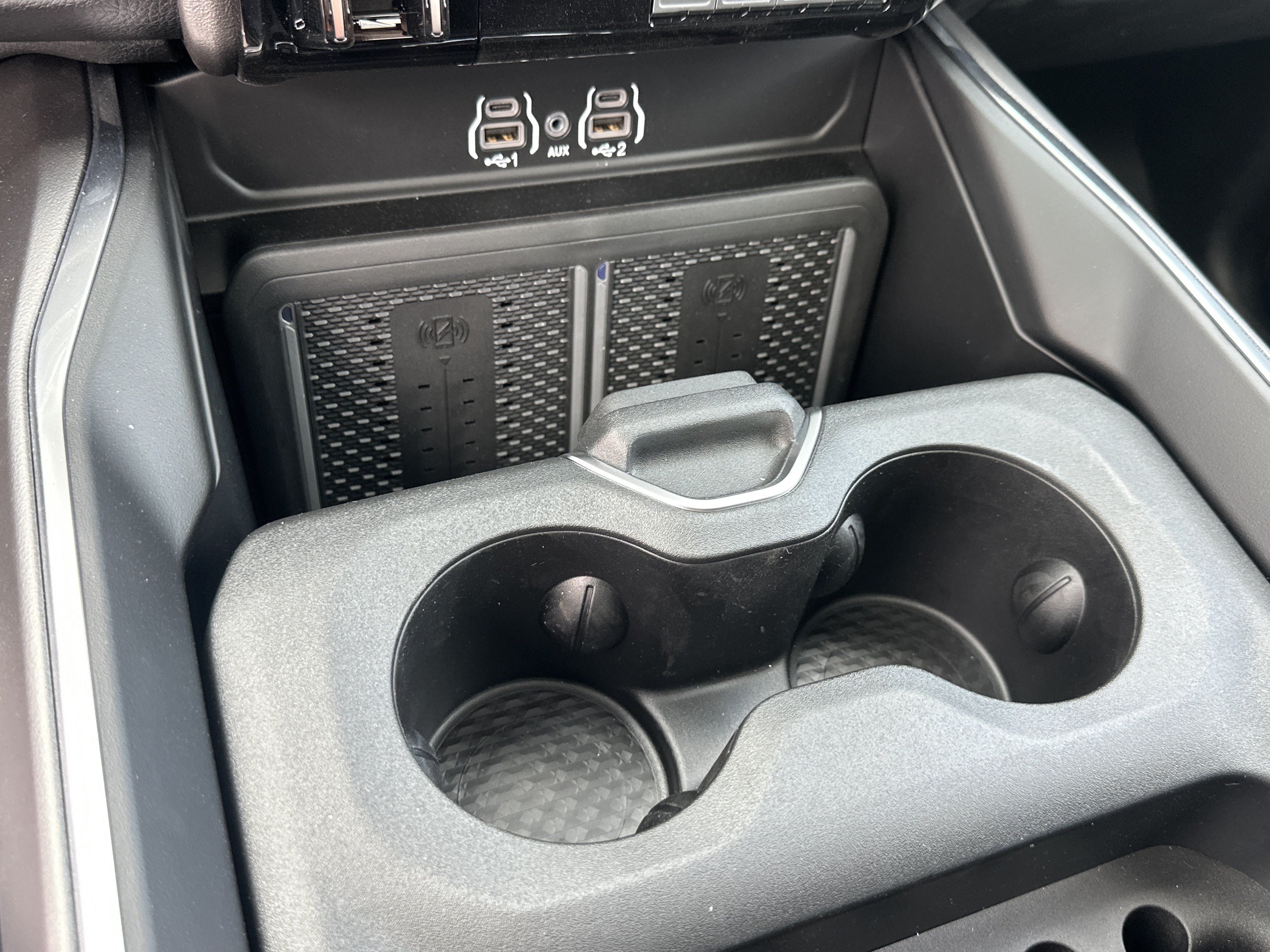 New 2026 RAM 2500 Laramie AWD/4WD image 7