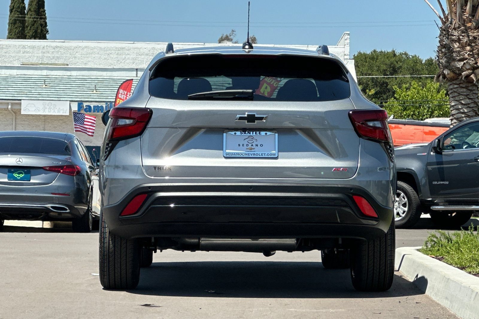 New 2026 Chevrolet Trax RS w/ Driver Confidence Package FWD image 5