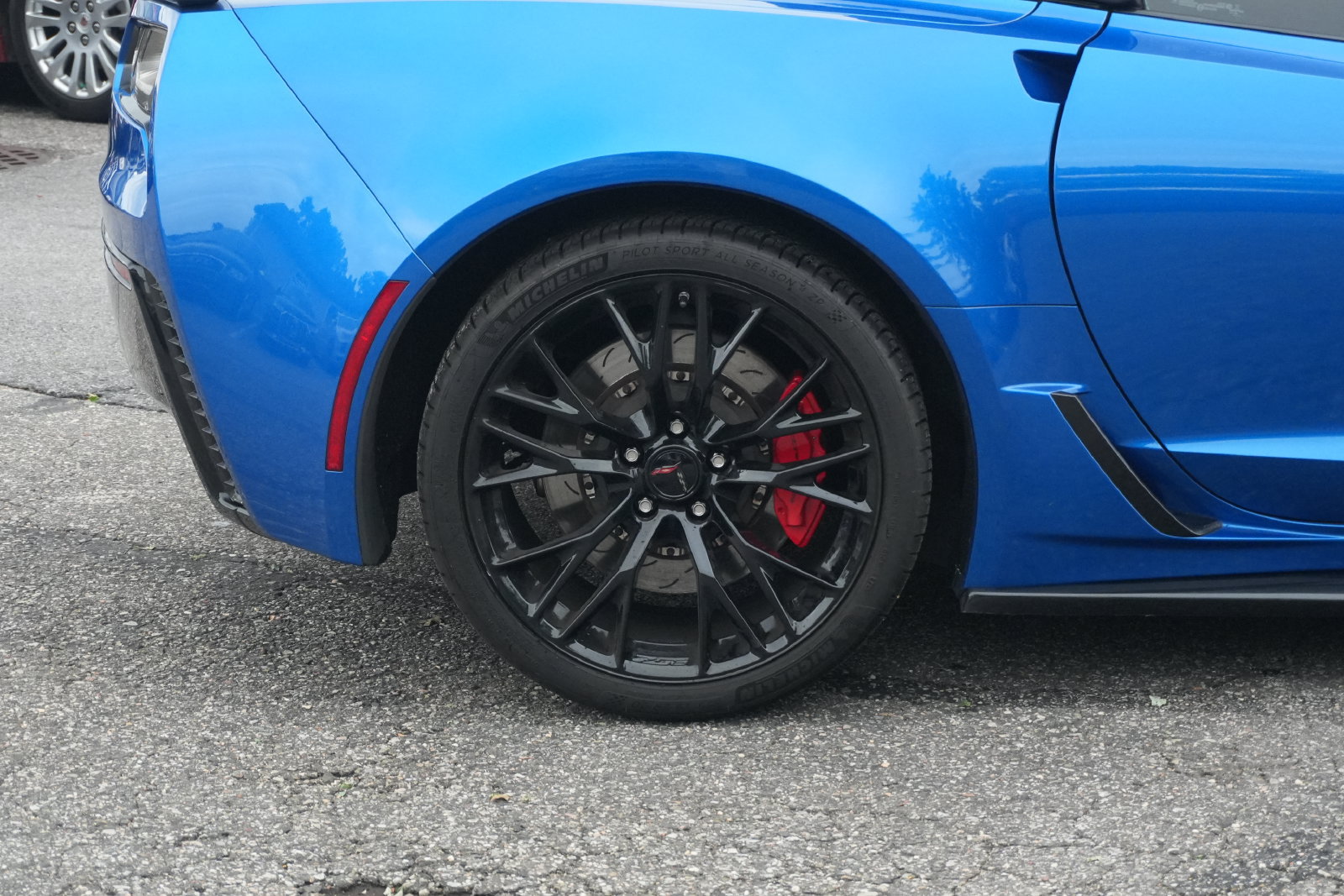 Used 2016 Chevrolet Corvette Z06 w/ 2LZ Preferred Equipment Group RWD image 10