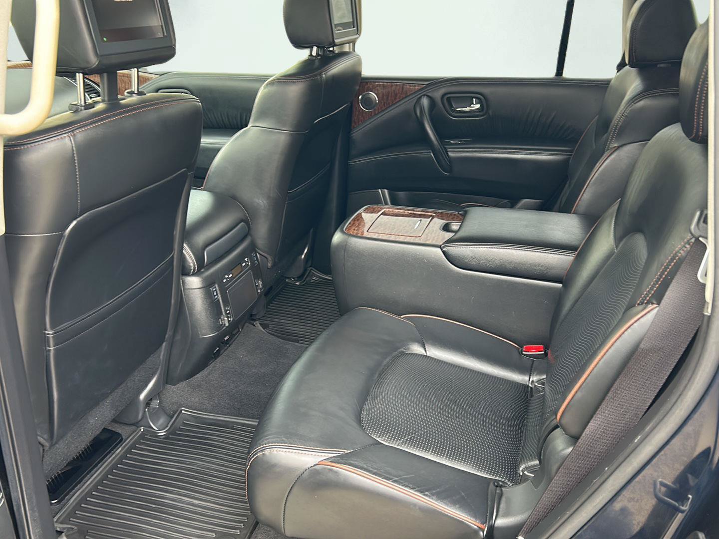Used 2019 Nissan Armada Platinum w/ Captain's Chairs Package AWD/4WD image 18