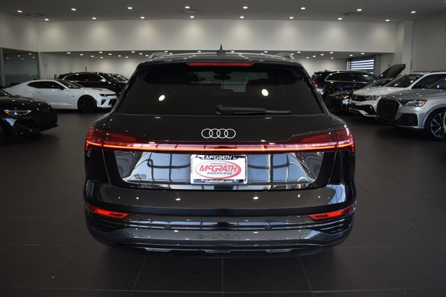 Used 2024 Audi Q8 e-tron Premium Plus AWD/4WD image 6