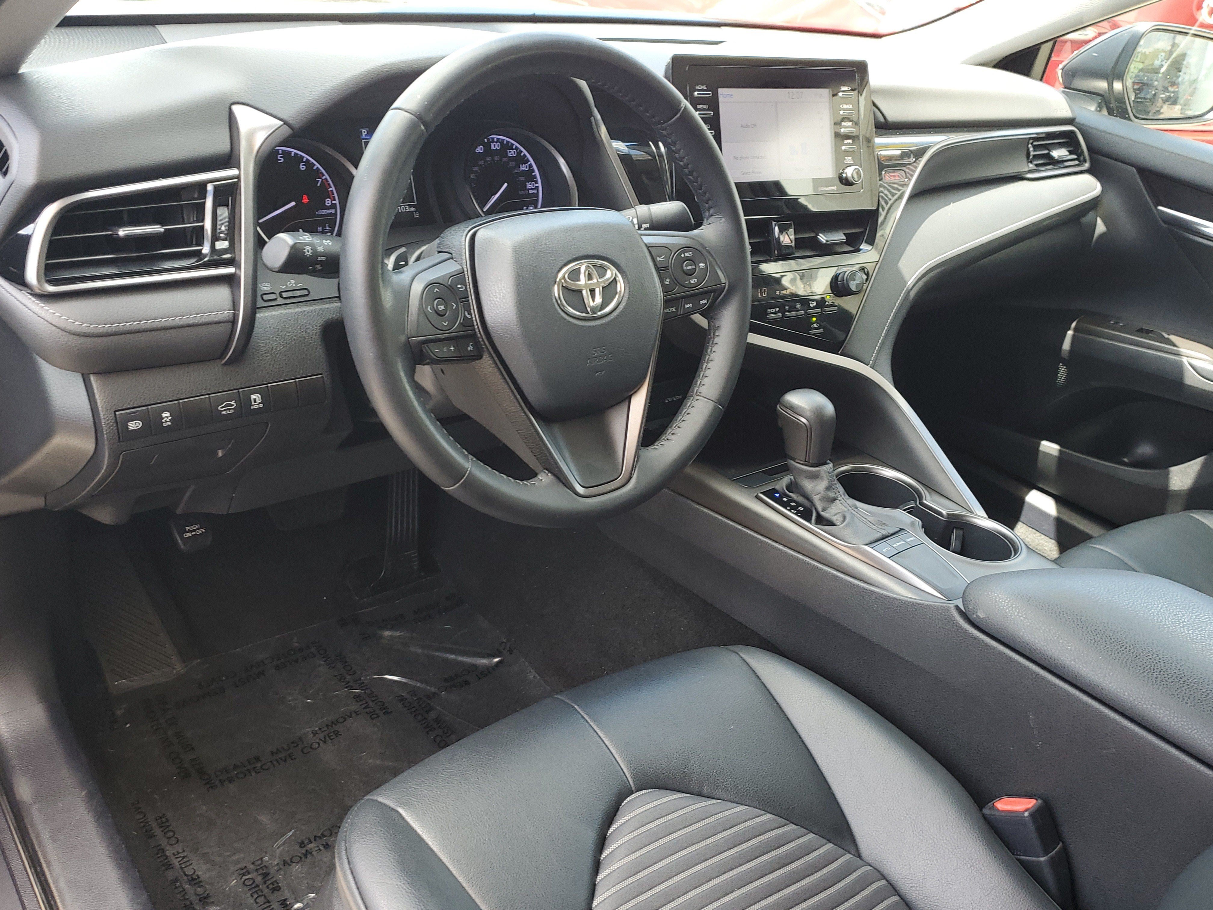 Used 2022 Toyota Camry SE FWD image 17
