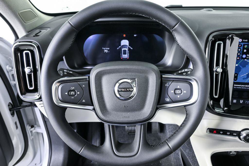 New 2026 Volvo XC40 B5 Plus w/ Protection Package Premier AWD/4WD image 8