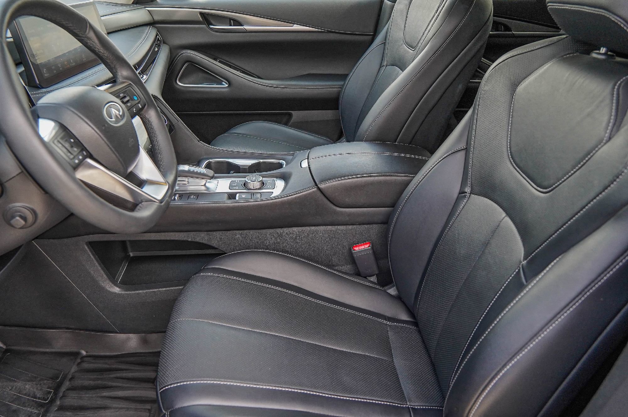 Certified 2023 INFINITI QX60 Luxe w/ Vision Package image 10