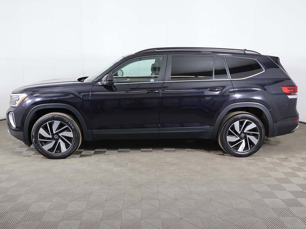 Used 2024 Volkswagen Atlas SE image 17