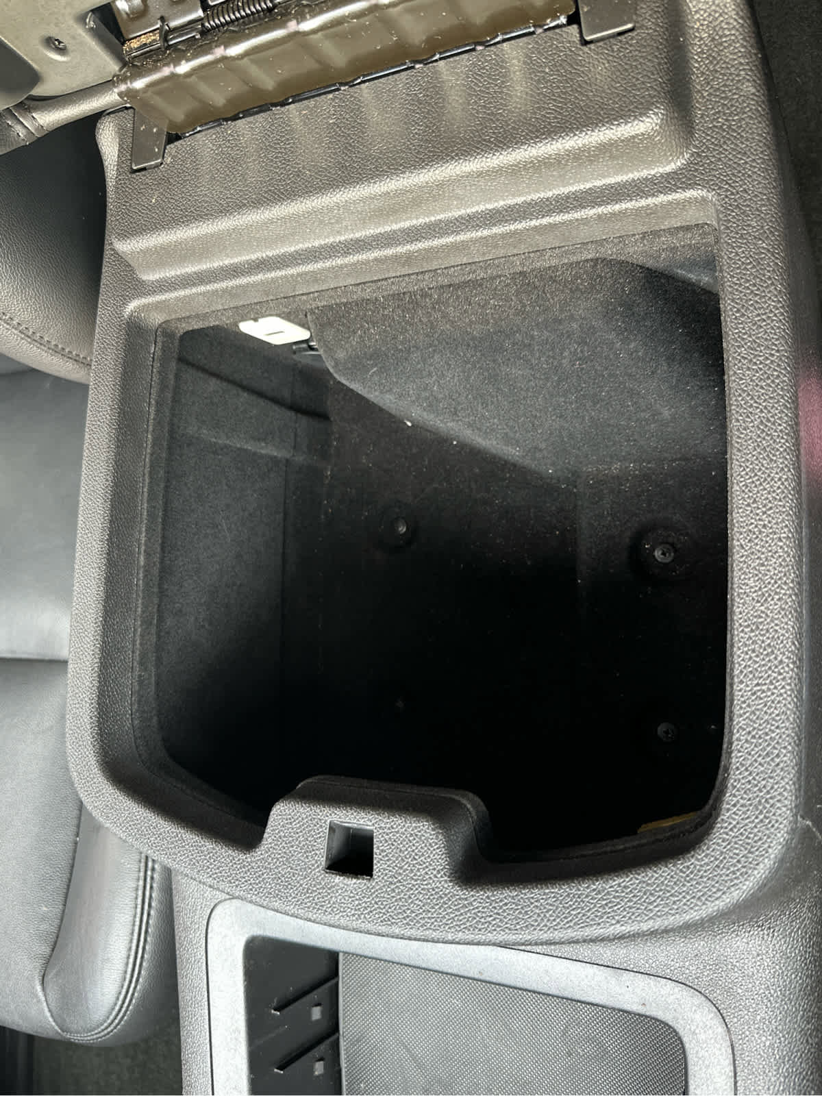 Used 2013 Chevrolet Avalanche LT image 33