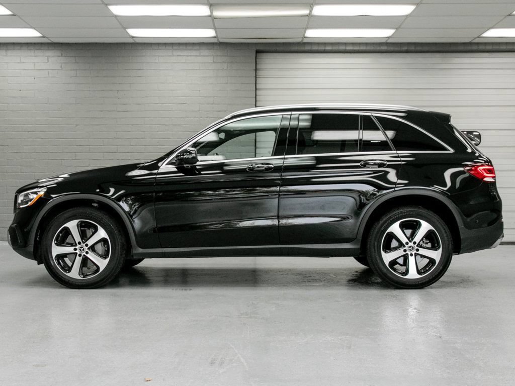 Used 2021 Mercedes-Benz GLC 300 4MATIC image 4