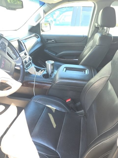 Used 2019 GMC Yukon XL SLT w/ Open Road Package AWD/4WD image 7