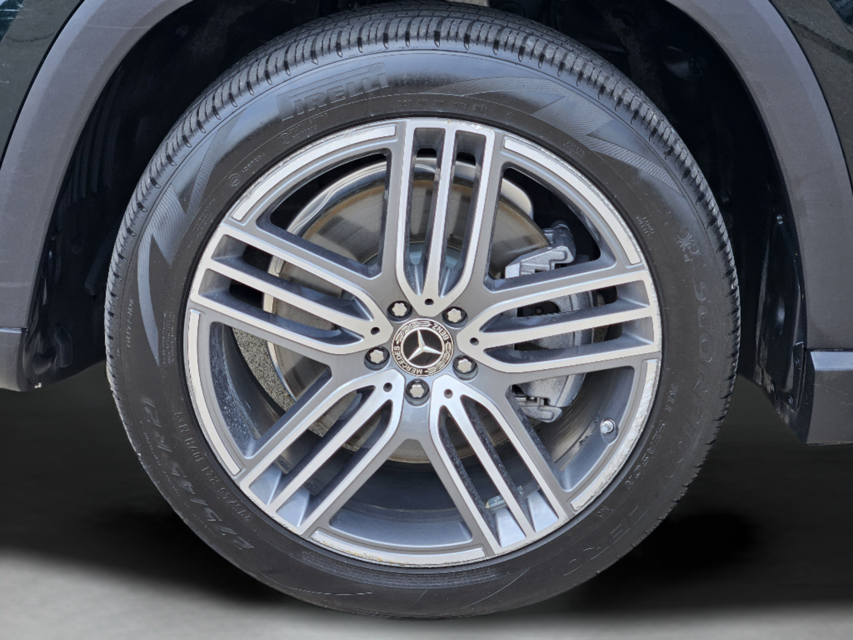 Certified 2024 Mercedes-Benz GLS 450 4MATIC image 32