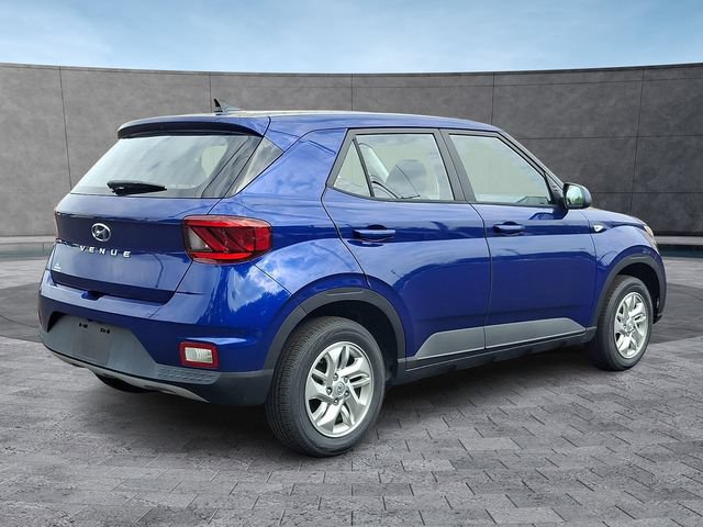 Certified 2022 Hyundai Venue SE FWD image 11