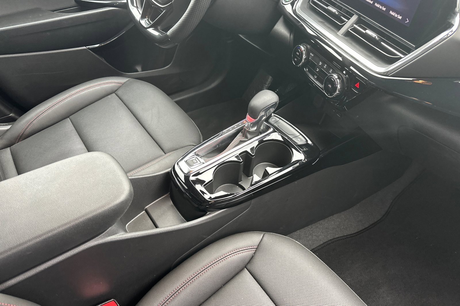 Used 2025 Chevrolet Trax RS w/ Driver Confidence Package image 19