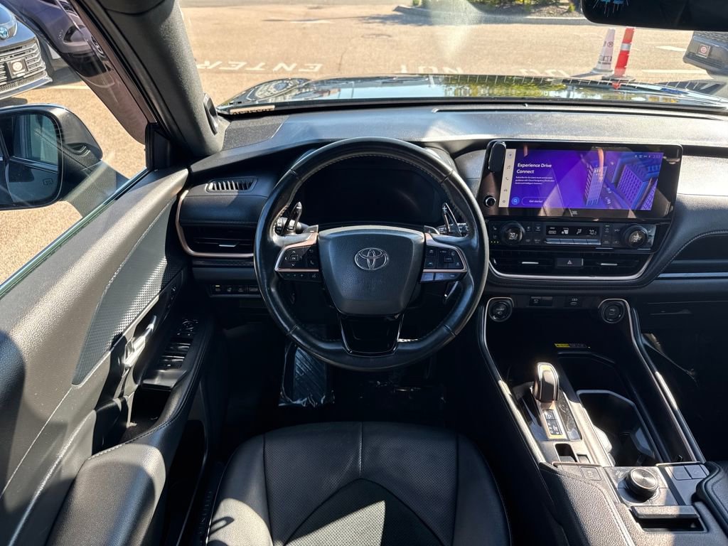 Used 2024 Toyota Grand Highlander AWD Hybrid image 15