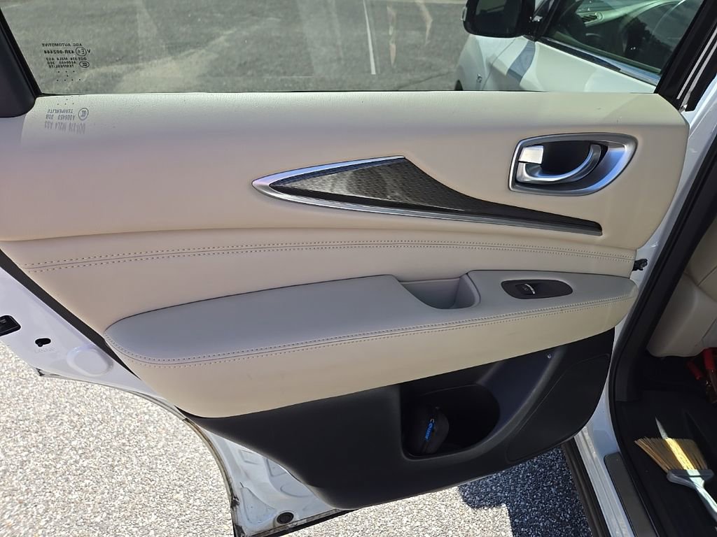 Used 2017 INFINITI QX60 FWD w/ Premium Plus Package image 7