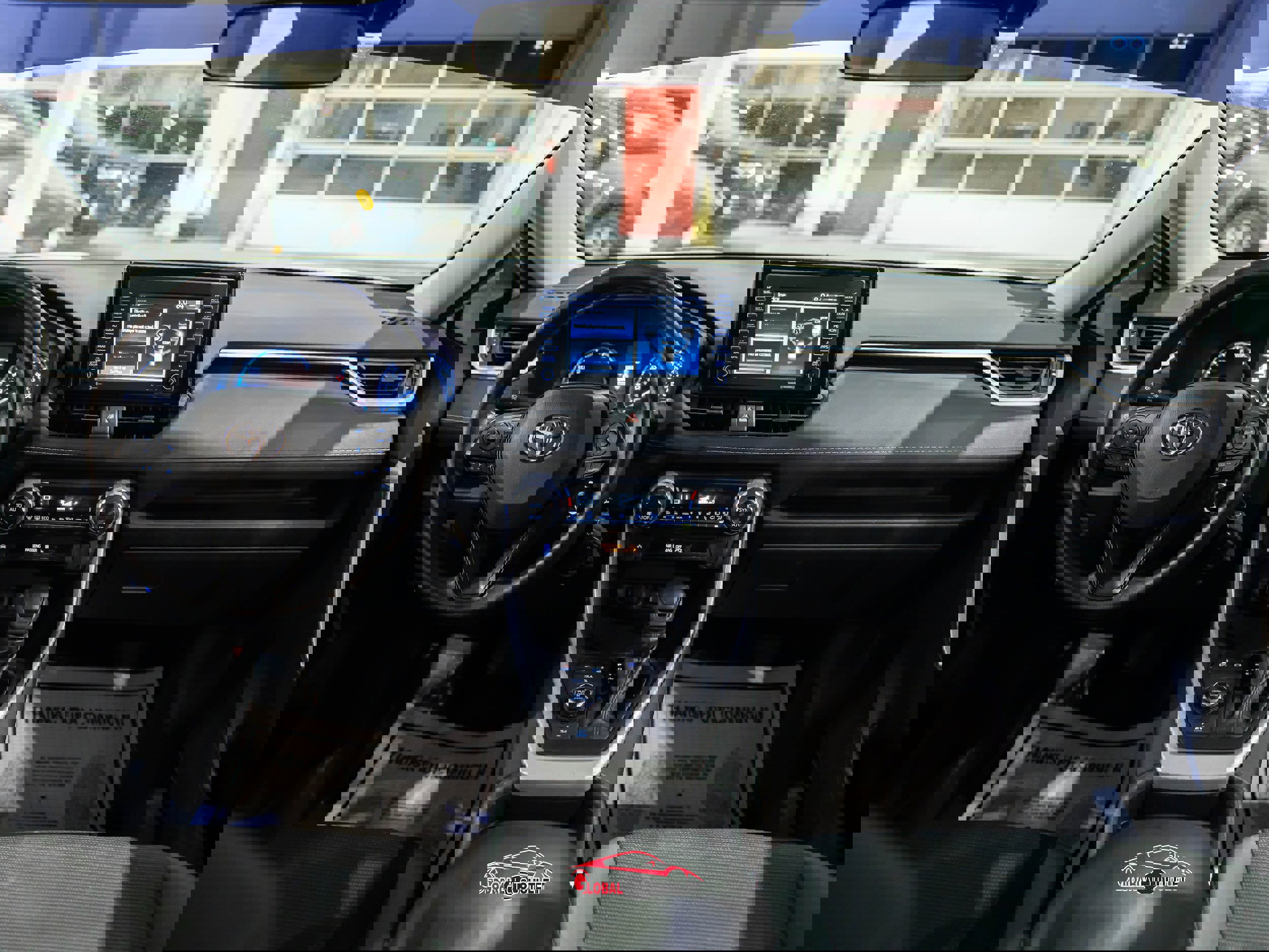 Used 2020 Toyota RAV4 LE image 14