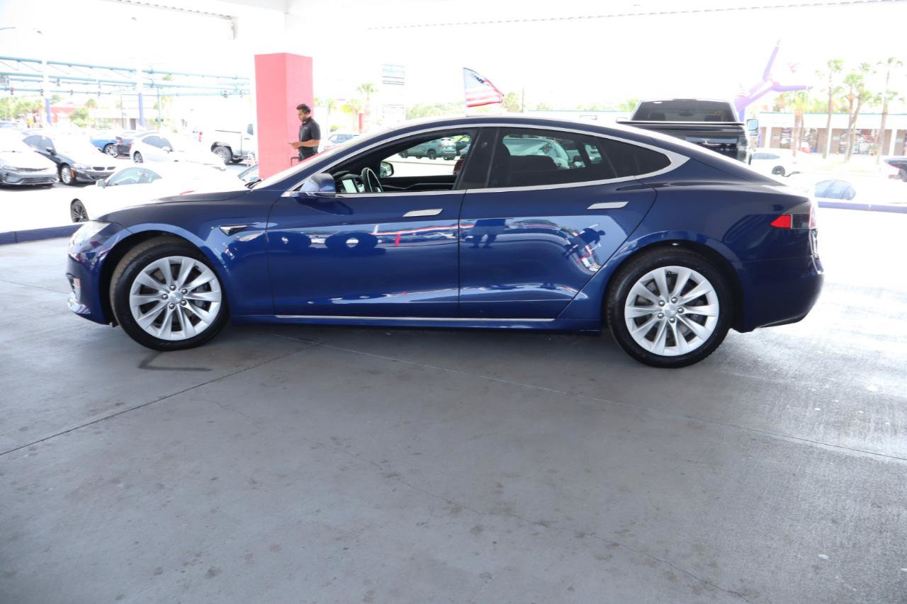 Used 2018 Tesla Model S 100D AWD/4WD image 10
