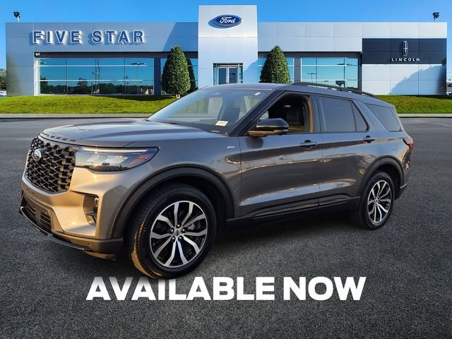 Used 2025 Ford Explorer ST-Line image 3