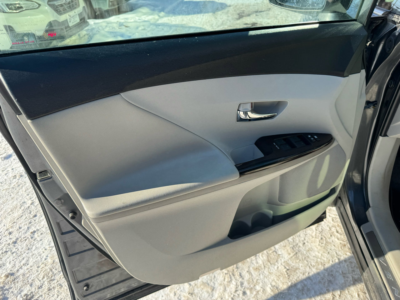 Used 2009 Toyota Venza AWD image 9