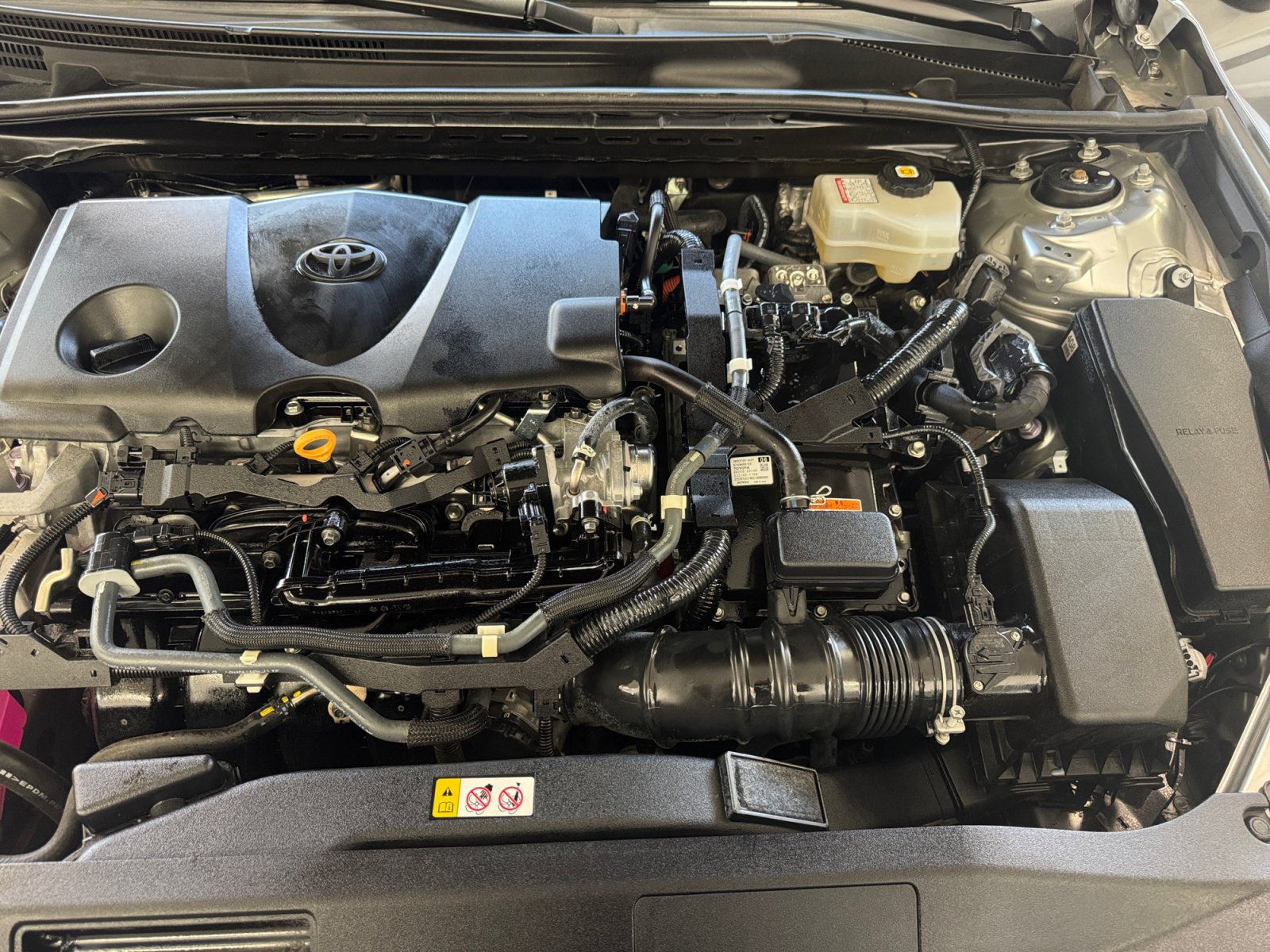 Used 2022 Toyota Camry XLE FWD image 18