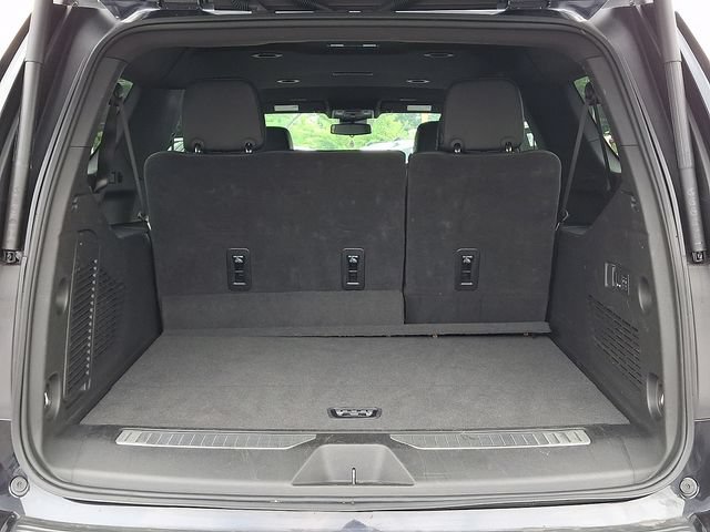Used 2025 GMC Yukon XL Denali AWD/4WD image 30