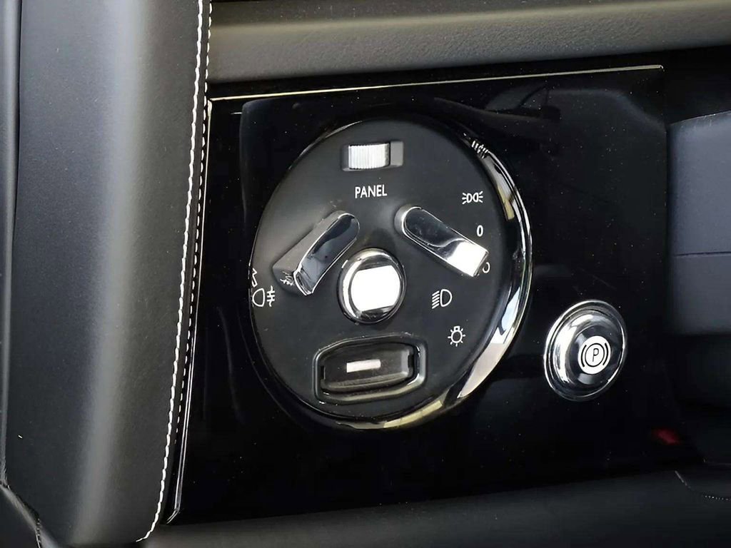 Certified 2009 Rolls-Royce Phantom Sedan image 26