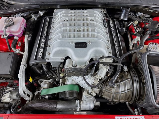 Used 2019 Dodge Challenger SRT Hellcat Redeye image 33