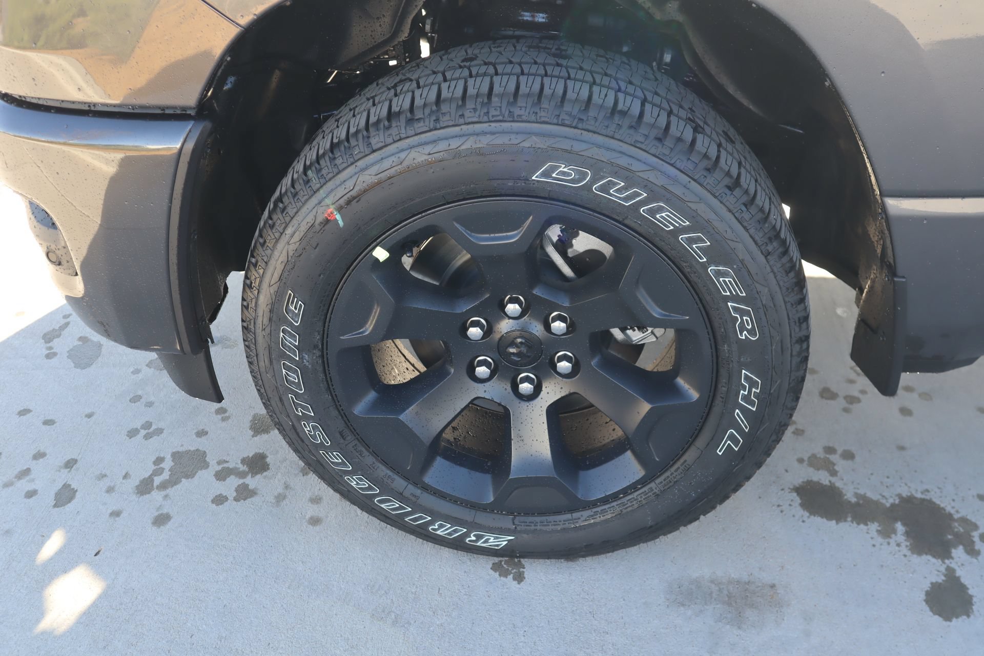 New 2026 RAM 1500 Express AWD/4WD image 16