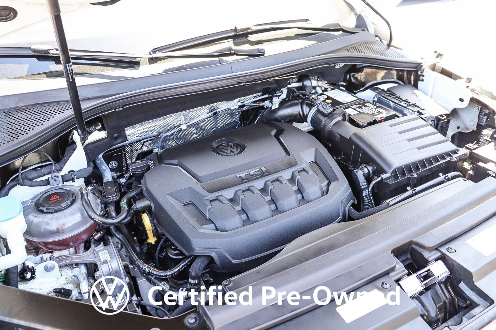 Used 2024 Volkswagen Tiguan SEL R-Line AWD/4WD image 28