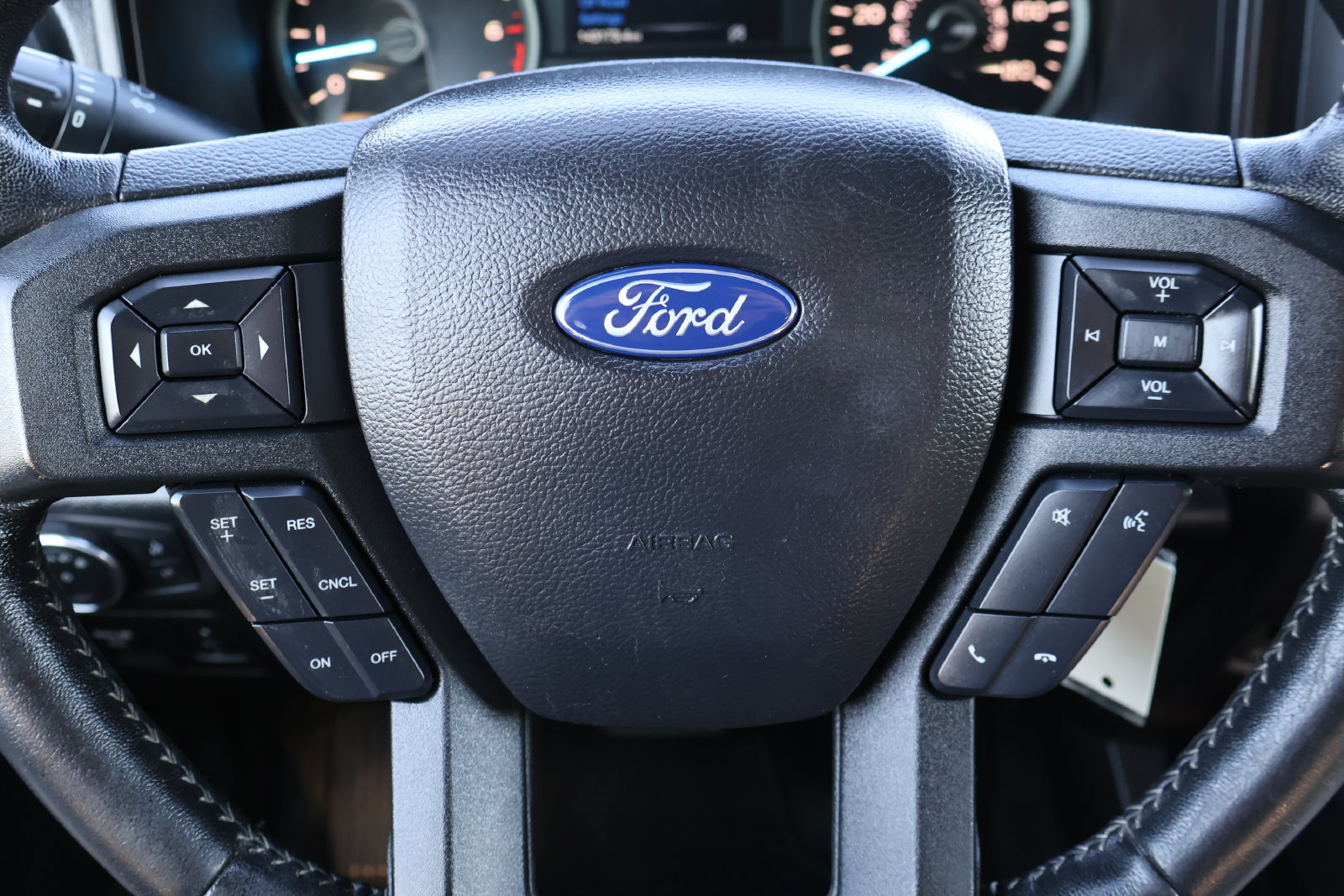 Used 2019 Ford F150 XLT w/ Equipment Group 302A Luxury RWD image 24