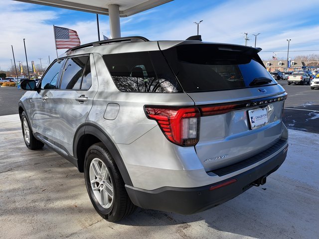 Certified 2025 Ford Explorer Active image 4