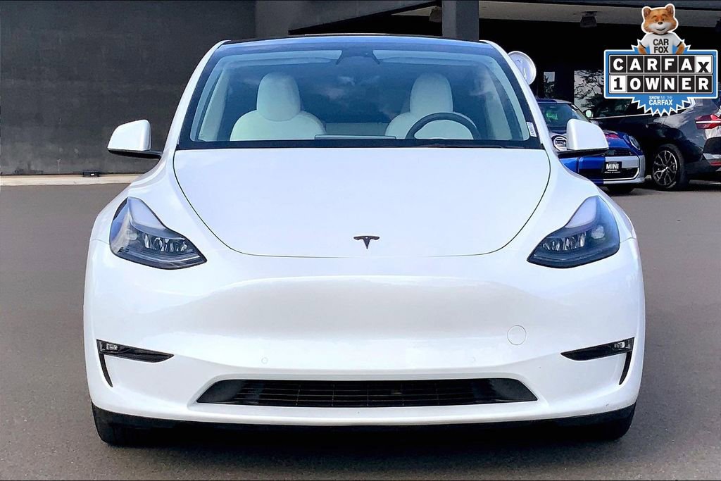 Used 2023 Tesla Model Y Performance image 3