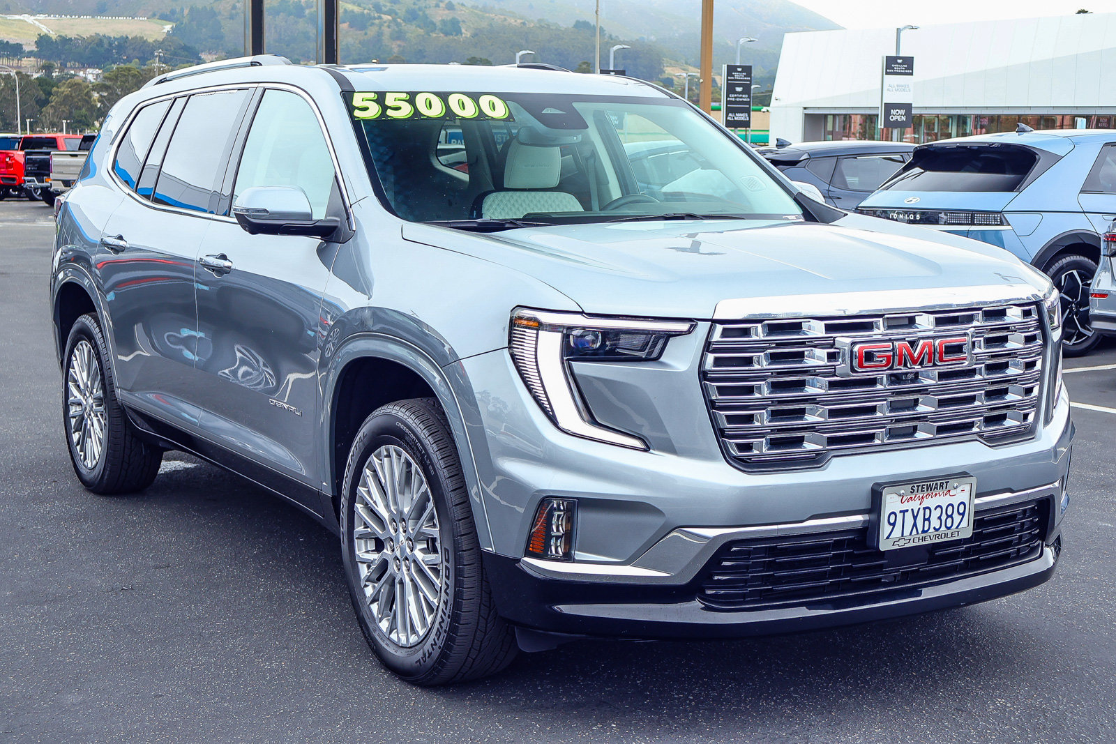 Used 2025 GMC Acadia Denali AWD/4WD image 21