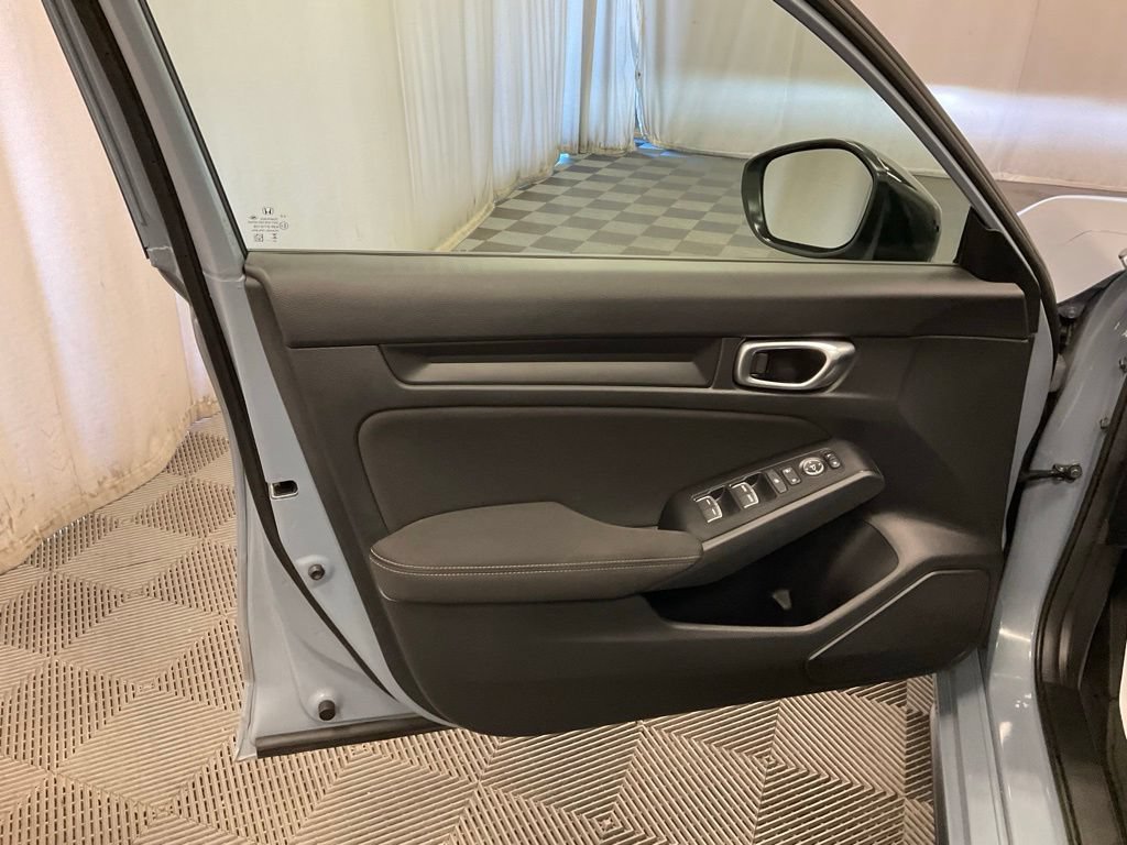 Used 2023 Honda Civic Sport image 19