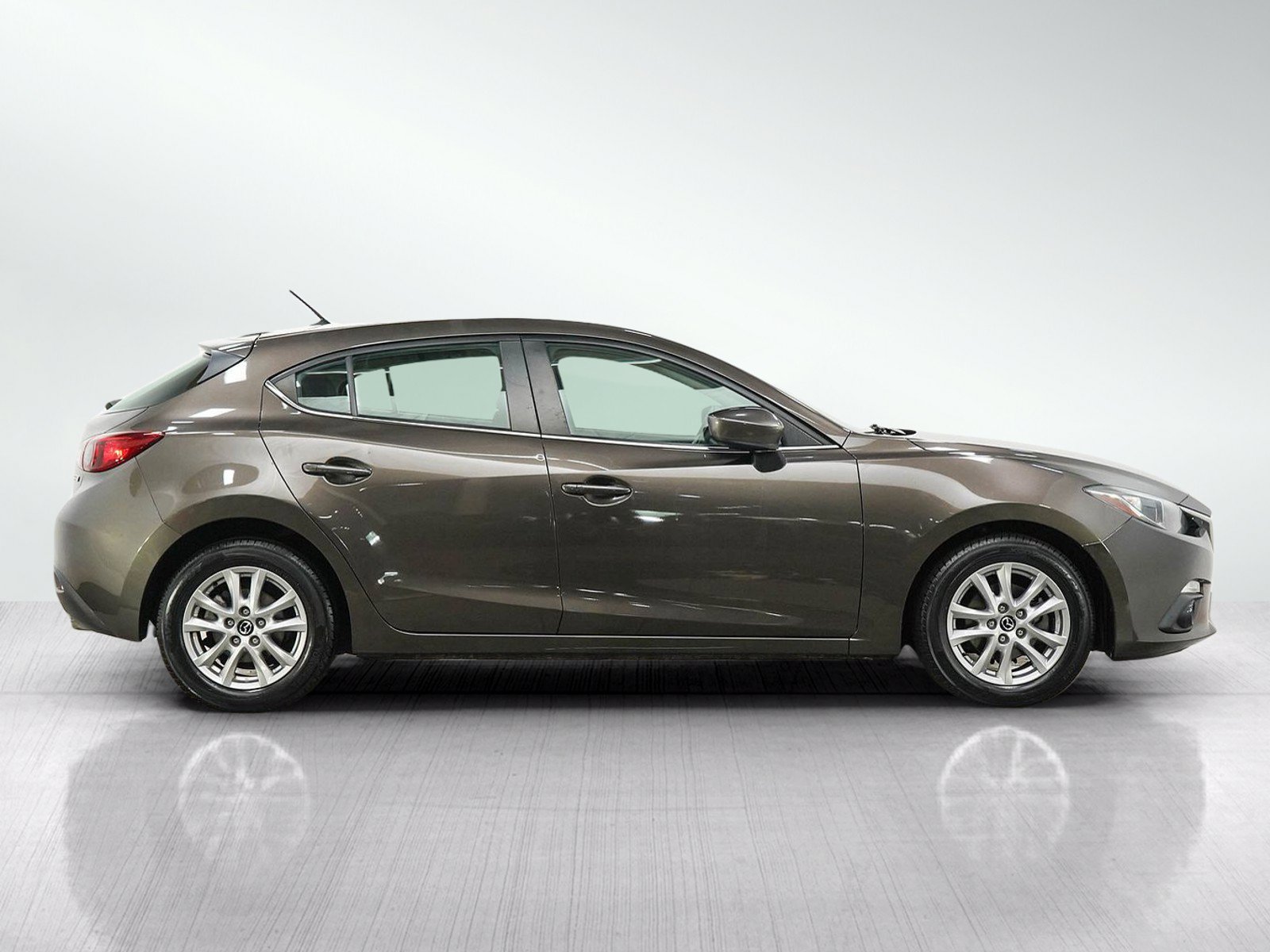 Used 2015 MAZDA MAZDA3 i Touring FWD image 6