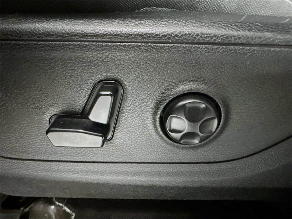 Used 2019 RAM 1500 Big Horn image 29