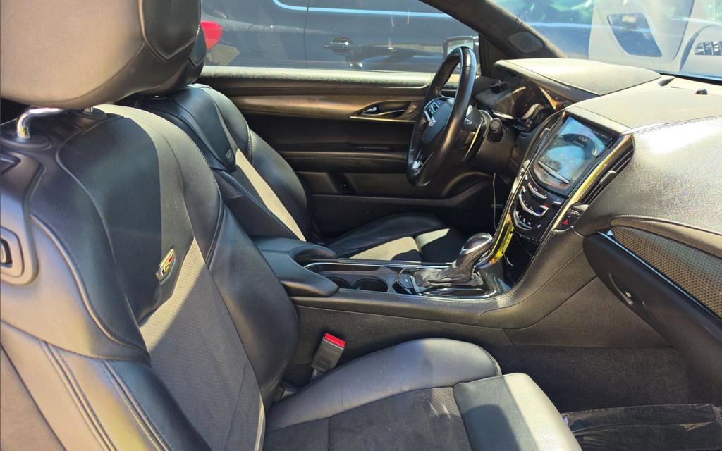 Used 2019 Cadillac ATS V w/ Luxury Package RWD image 8