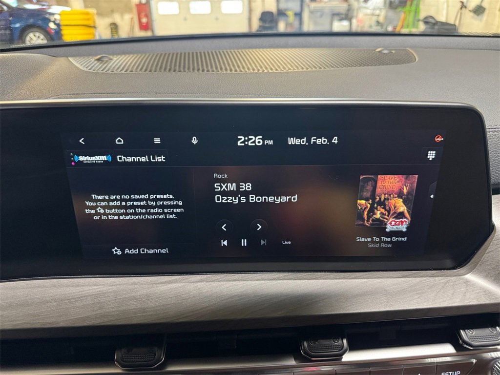 Certified 2025 Kia Telluride AWD image 17