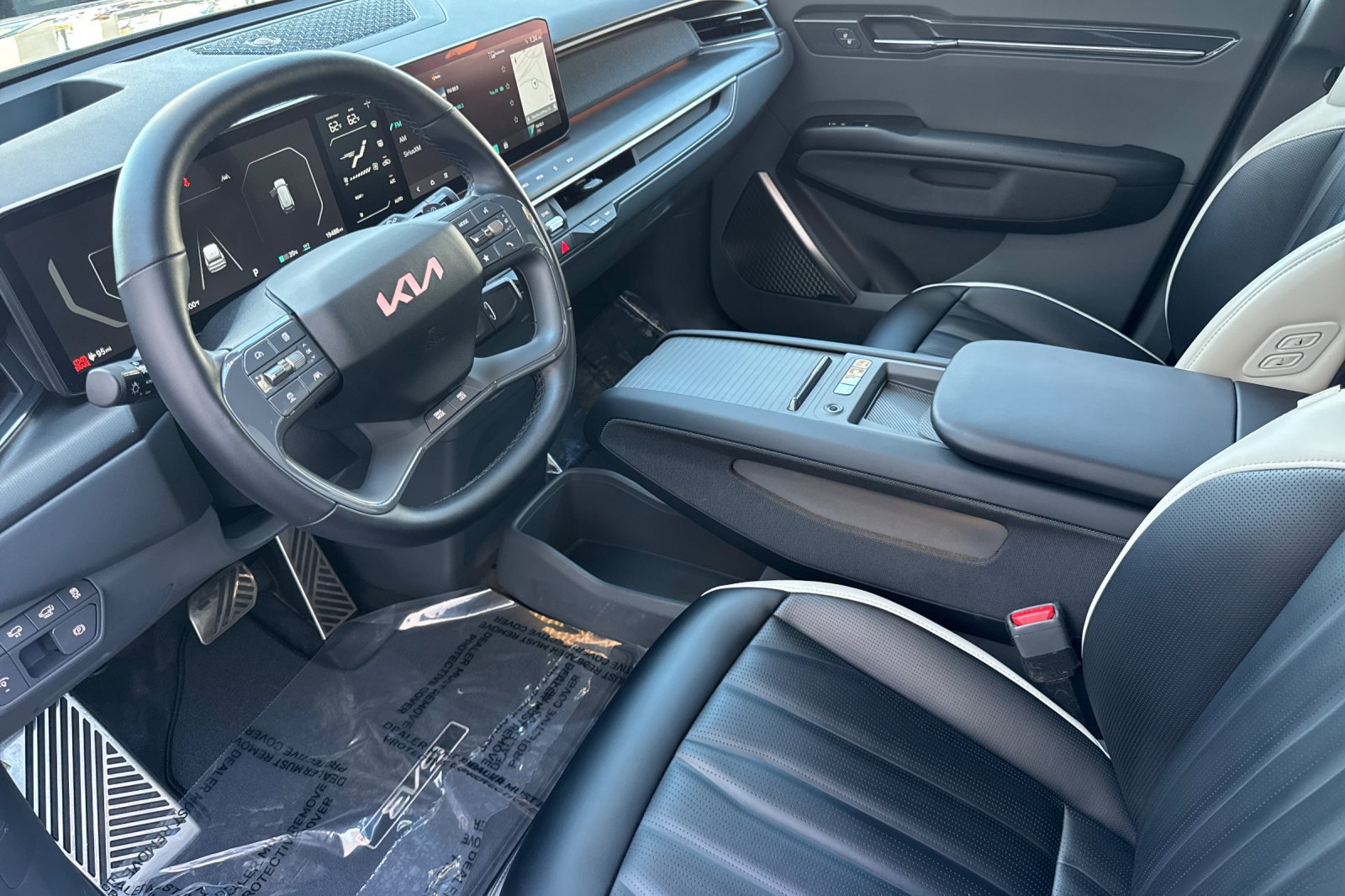 Used 2024 Kia EV9 GT-Line AWD/4WD image 9